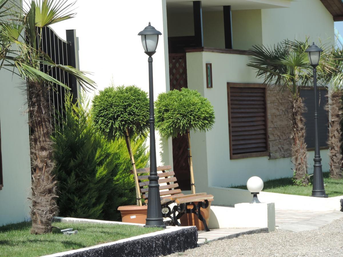 Hotel Emocia Natakhtari Εξωτερικό φωτογραφία