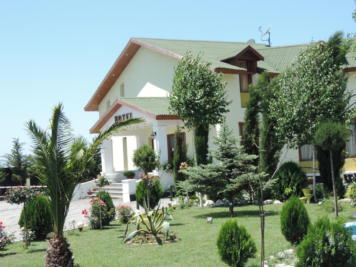 Hotel Emocia Natakhtari Εξωτερικό φωτογραφία