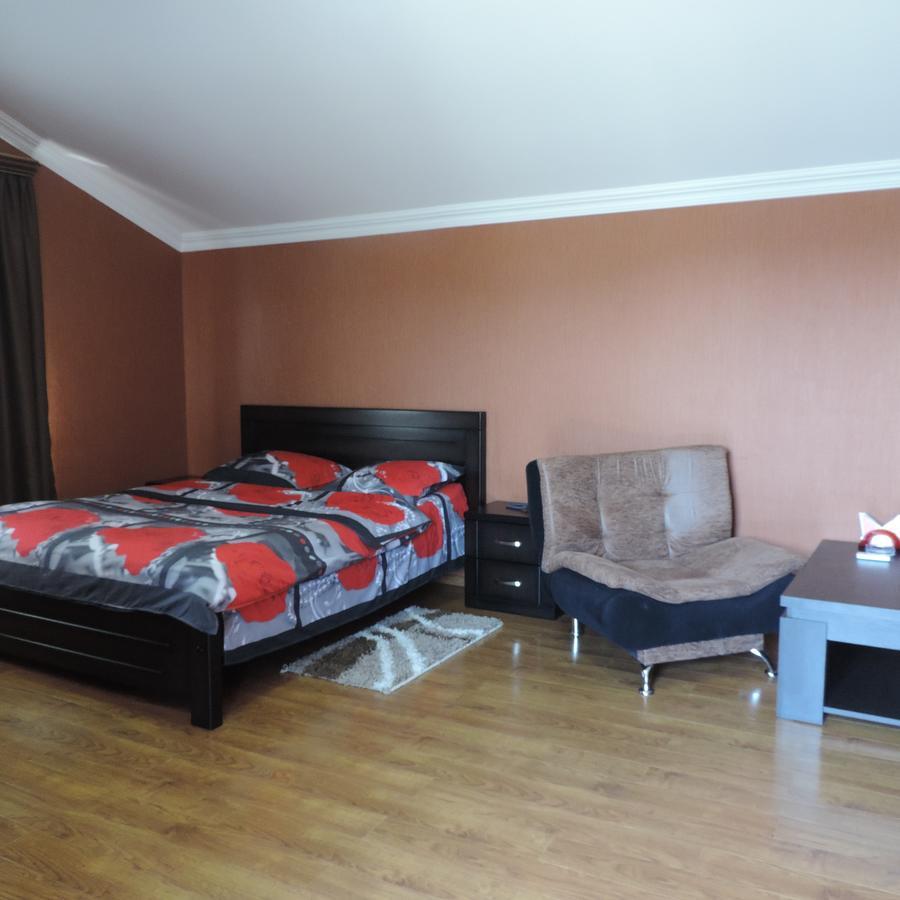 Hotel Emocia Natakhtari Εξωτερικό φωτογραφία