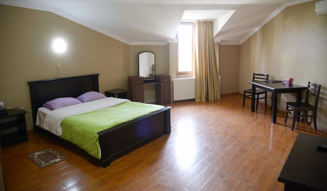 Hotel Emocia Natakhtari Εξωτερικό φωτογραφία